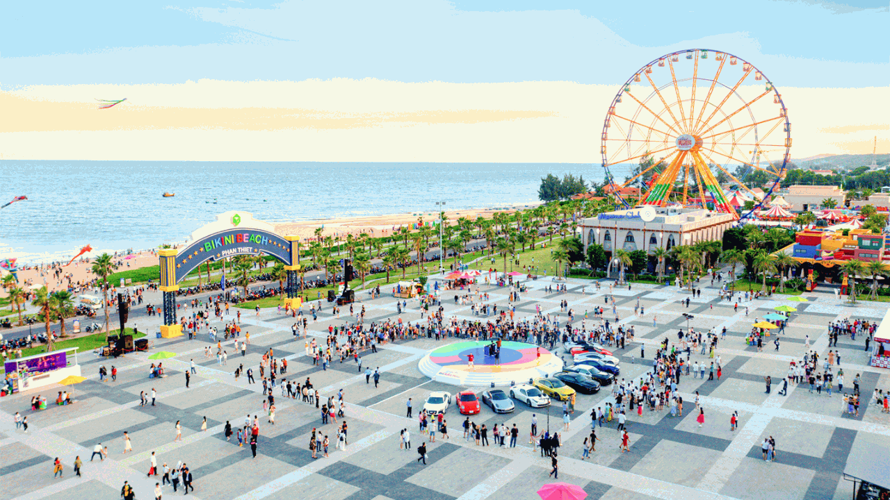 Bikini Beach Novaworld